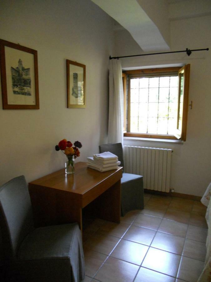 Rugiada Rooms Rivotorto Habitación foto